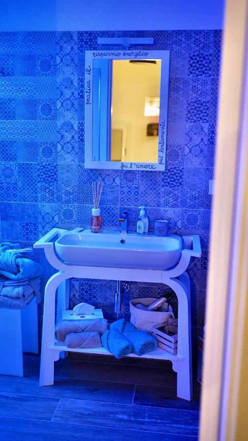 Bed Art Relaxing Suite - Appartamento Con Sauna Happiness Suite Gallery San Benedetto del Tronto Exterior photo